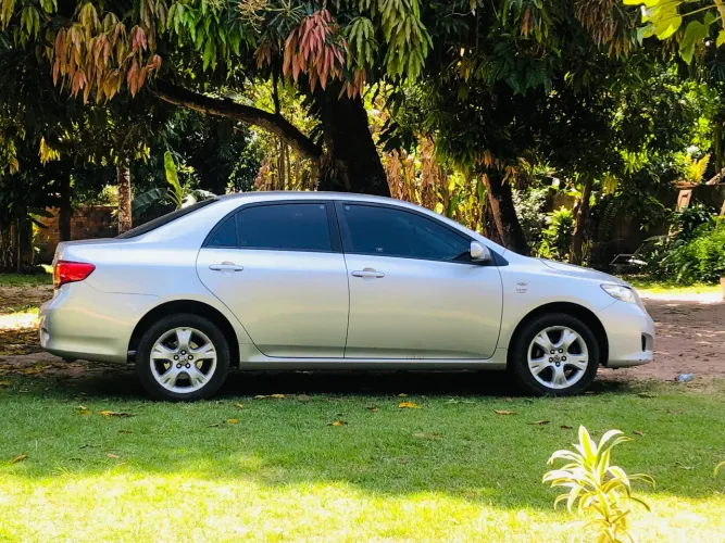 Toyota Corolla GLI 1.8 Flex 16V Mec. 2011