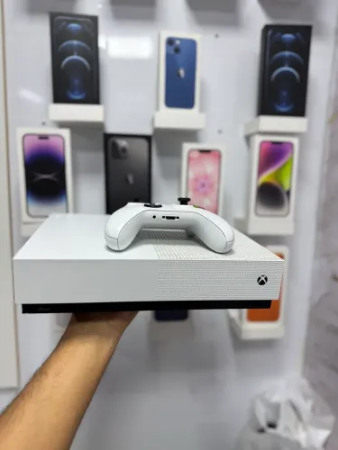 XBOX ONE S 512 GB COM CONTROLE 