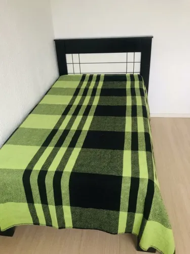 Vendo cama solteiro usada poucas vezes