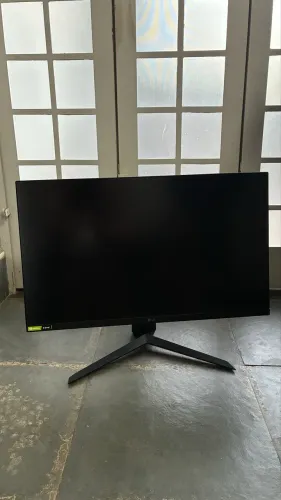 Monitor Gamer LG UltraGear 27 Full HD, 144hz