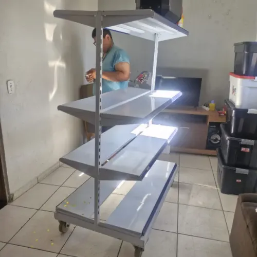 Gôndola (estante) de Centro para Mercado/Loja - Excelente Estado