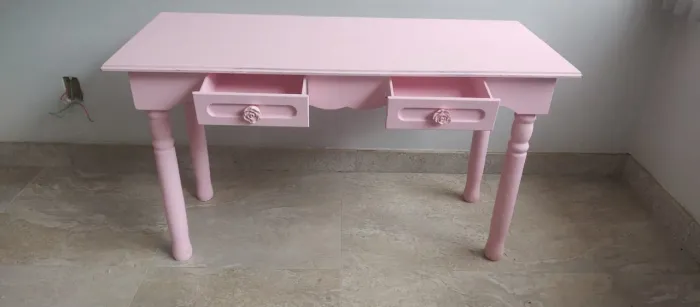 Aparador rosa