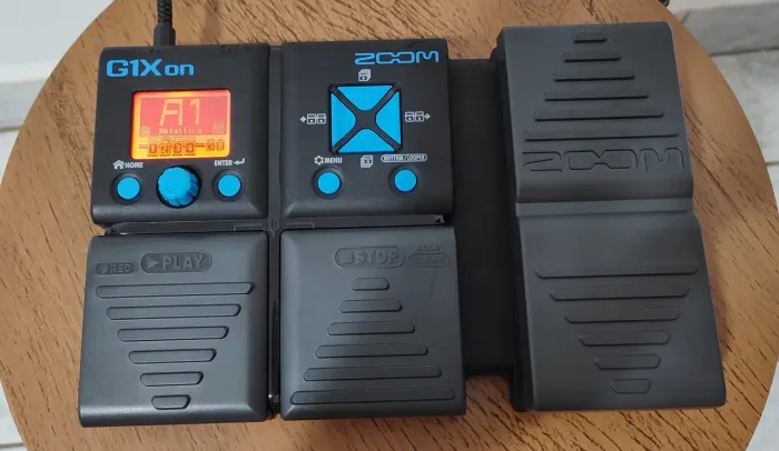 Pedaleira Zoom G1xon Multi-effects Para Guitarra