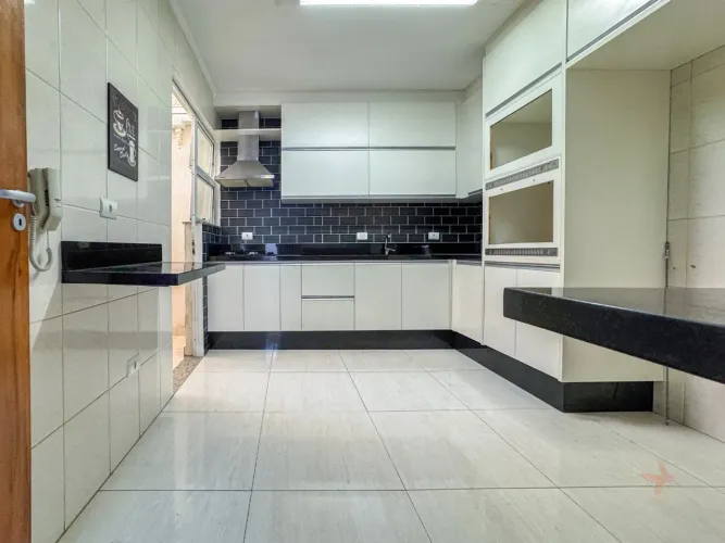 Casa no condomínio Villagio Ourinhos para venda com 3 quartos, sendo 1 suíte, 145m²