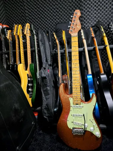 Guitarra stratocaster sj Custom Shop /ñ Gibson epiphone fender prs ibanez Jackson esp ltd 
