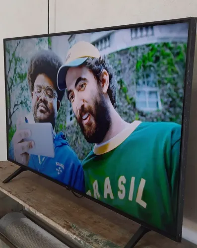 TV LG SMART 50 POLEGADAS COM BLUETOOTH. 