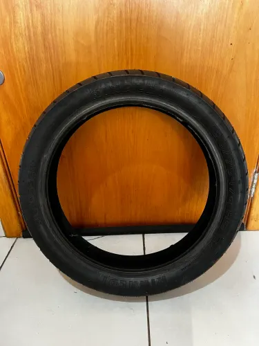 Pneu de moto traseiro NOVO
