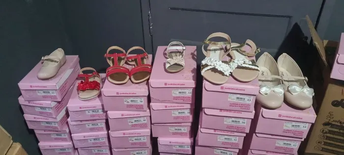 SAPATOS NOVOS- OPORTUNIDADE PARA REVENDA