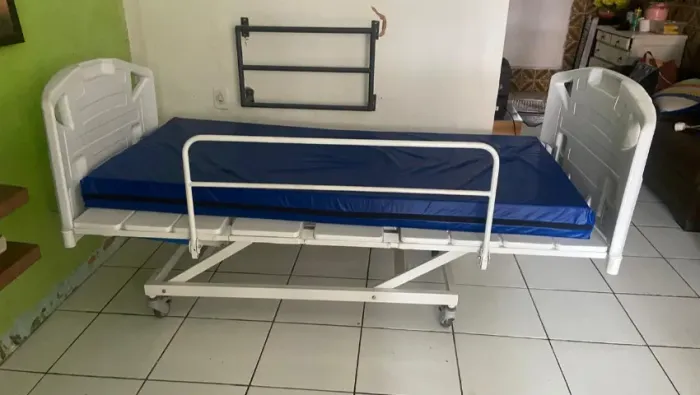 CAMA HOSPITALAR SEMINOVA