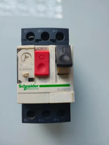 Disjuntor Motor Schneider Electric GV2ME02 (0,16A - 0,25A)