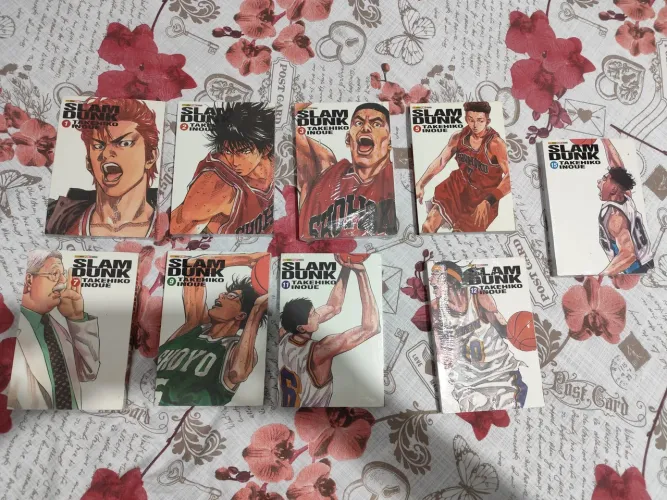 Lote de Mangás Slam Dunk - Volumes Diversos