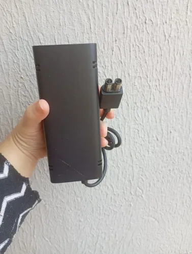 Fonte Xbox 360 (110volts) original dois pinos para slim envio (Olx pay)