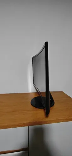 MONITOR GAMER SAMSUNG CURVO 24" - 144Hz 