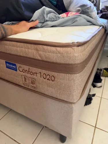 Cama box com colchão de molas solteiro 