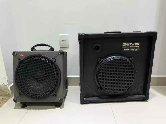 2 caixas de som