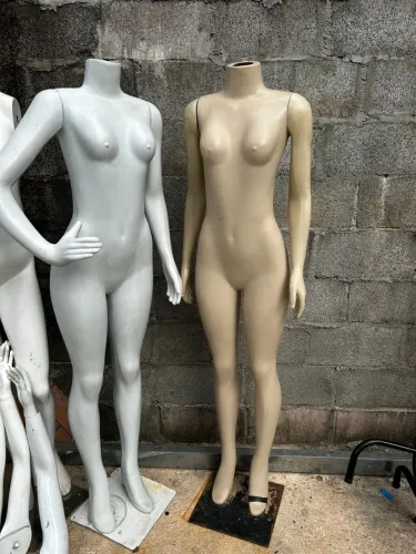 Manequins diversos