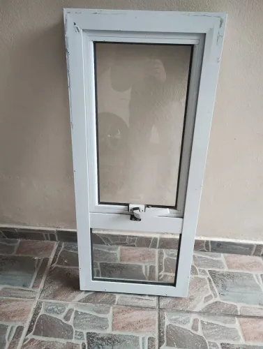 Janela basculante 40x90