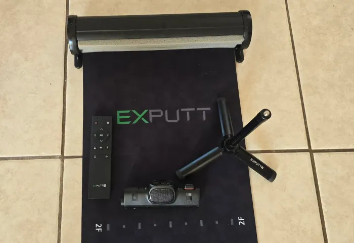 Simulador de golf putt Exputt green virtual LAB scotty Cameron ping