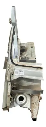 Caixa De Ar Com Coluna Lado Direito Sandero Stepway 2013 Prateado