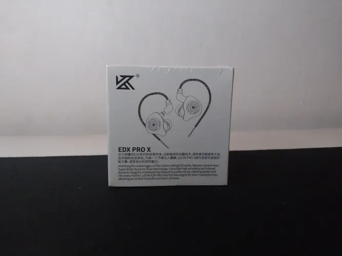 KZ EDX Pro X (LACRADO) com microfone - Crystal