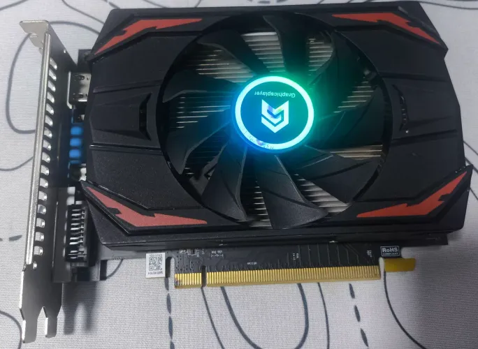 Placa de Video Grapgicsplayer AMD HD6750 1gb DDR5 VGA + DVI + HDMI