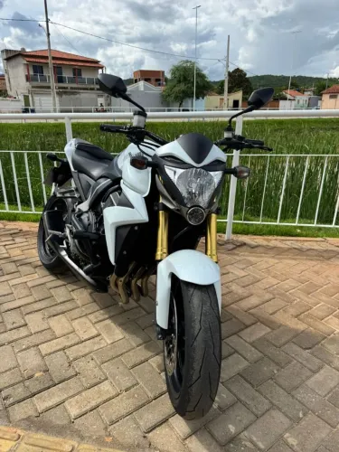 VENDO CB 1000R 2013 BRANCA "RARIDADE"
