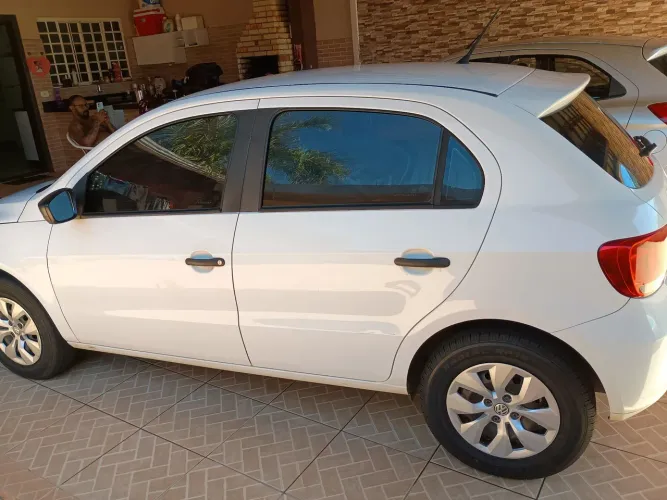Volkswagen Gol (novo) 1.0 MI Total Flex 8V 4P 2015