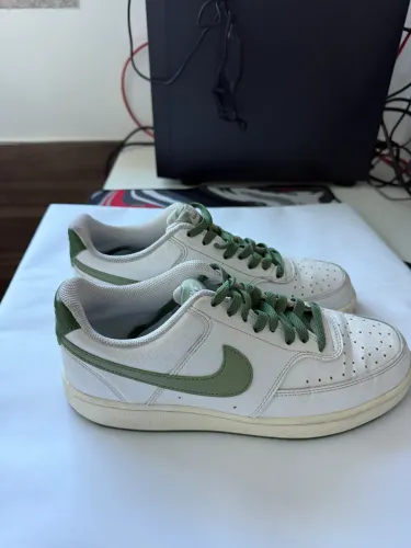 Nike Court Vision Low Original Branco/Verde Tam. 39 com Caixa