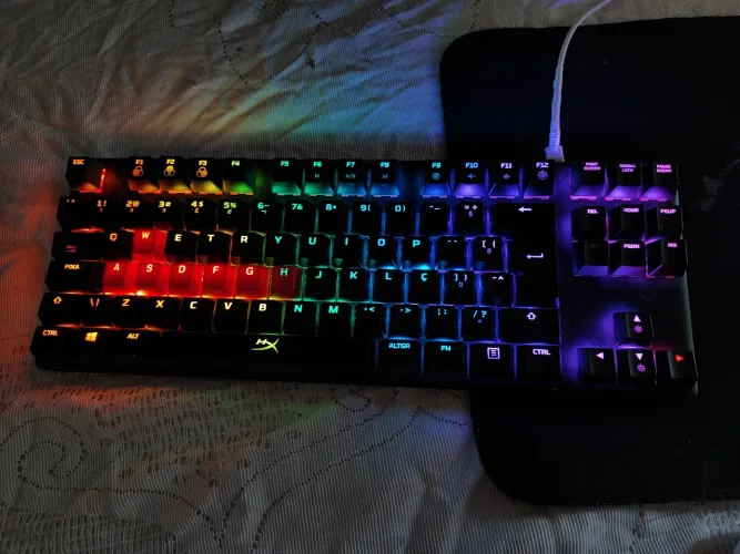 Teclado hyperx alloy origens core 
