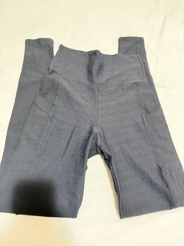 Calça de malhar com preta . Tamanho M
