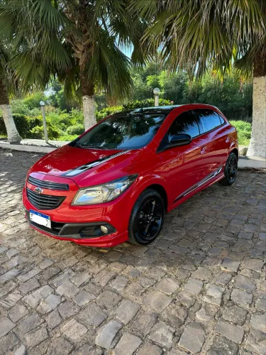 Chevrolet Onix Hatch Effect 1.4 8V Flex Power Mec. 4P 2016