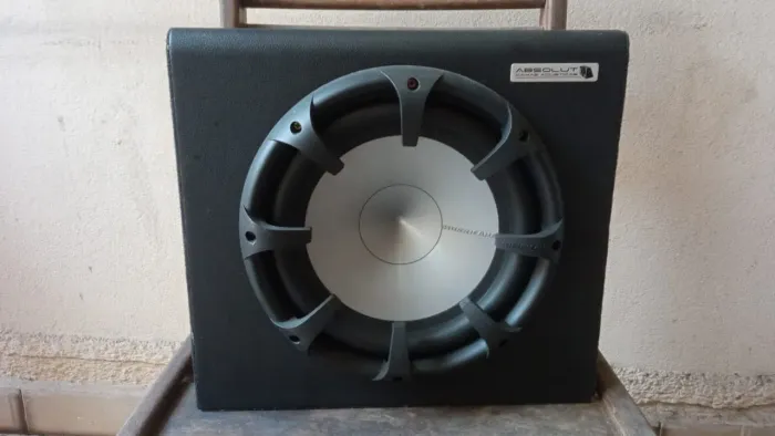 caixa selada absolute acoustics + Auto falante hurricar