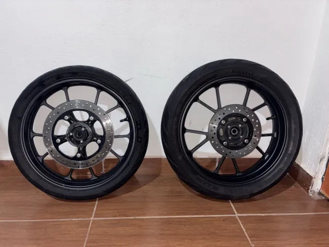 Peças da CB 300 F