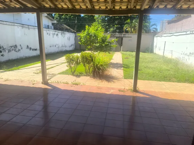 Vendo excelente casa St dos FUNCIONÁRIOS