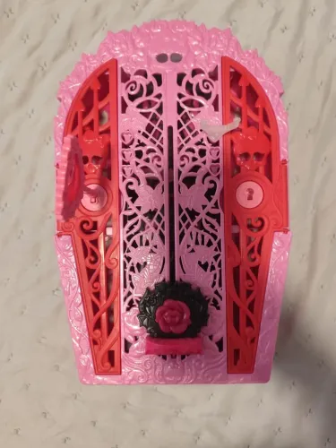 Locker draculaura skulltimate secrets garden mysteries - monster high g3