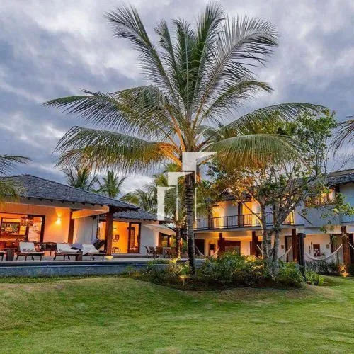 Casa em Condomínio Com 7 Suítes - Trancoso - BA