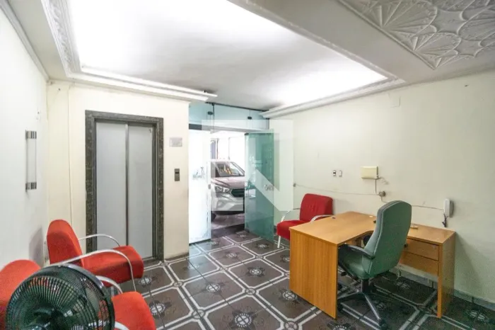 Casa à Venda - Vila Carrão, 4 Quartos, 280 m2