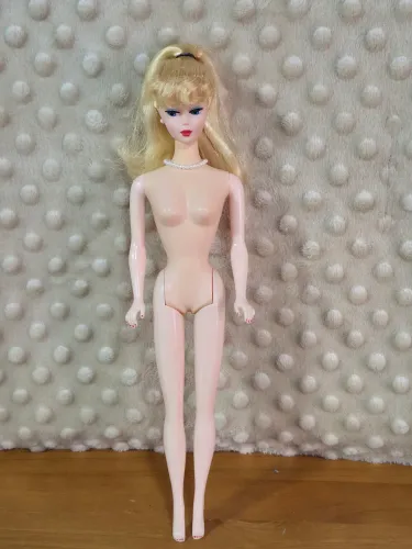 Boneca barbie collector 