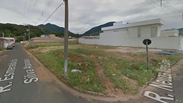 Leilão - Terreno - De R$512.850,00 Por R$384.637,50