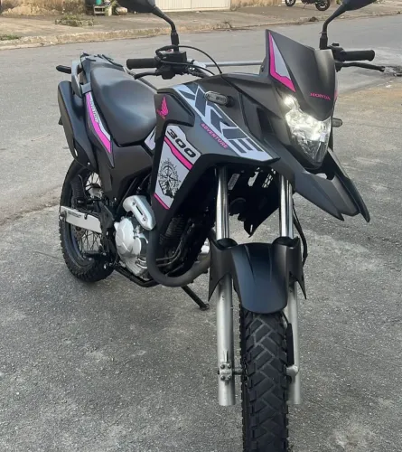 Moto semi nova