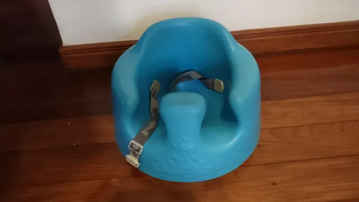 Cadeira assento de chão Bumbo infantil semi-novo