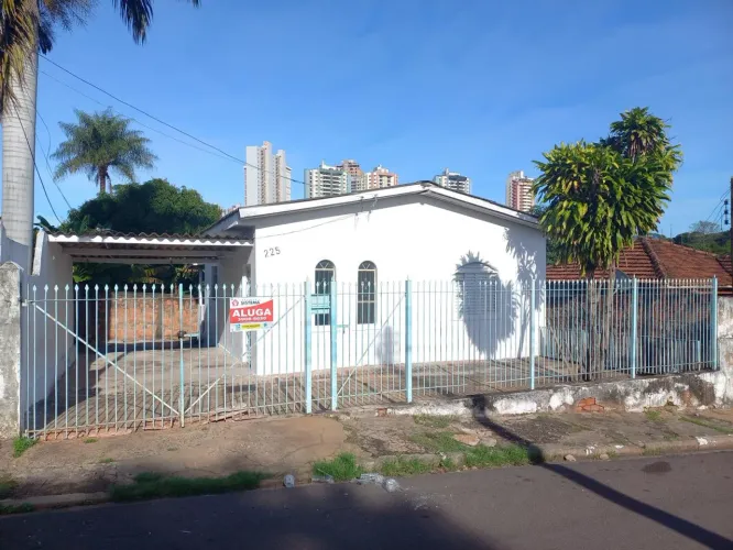 Casa térrea no bairro Vila Malaman em Presidente Prudente