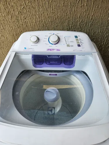 Máquina de lavar 220volts, funcionando perfeitamente, Entrego também!!