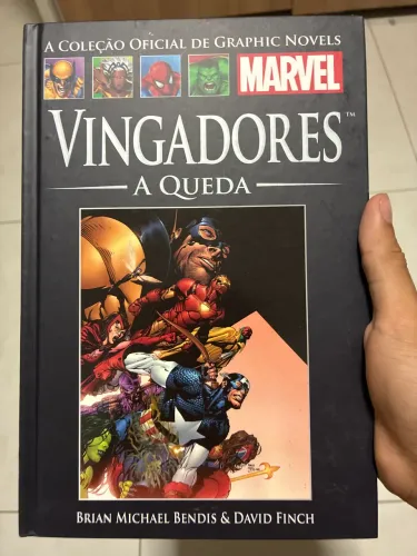 Livro Graphic Novels Marvel - Vingadores A Queda