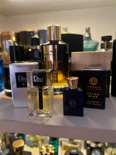Perfume miniatura Dior homme e Versace 