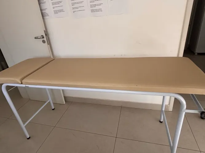 Vende-se uma maca