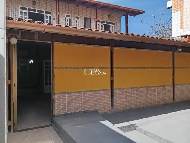 Casa duplex 02 quartos com 01 suíte na Glória
