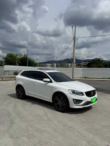 Volvo XC 60 T-5 R-design 2.0 FWD 5P 2014