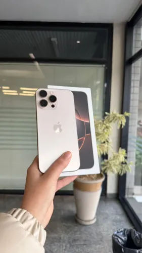 iPhone 16 PRO MAX 256GB - DESERT - seminovo 