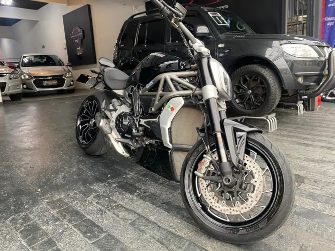 Ducati XDIAVEL Gasolina Manual